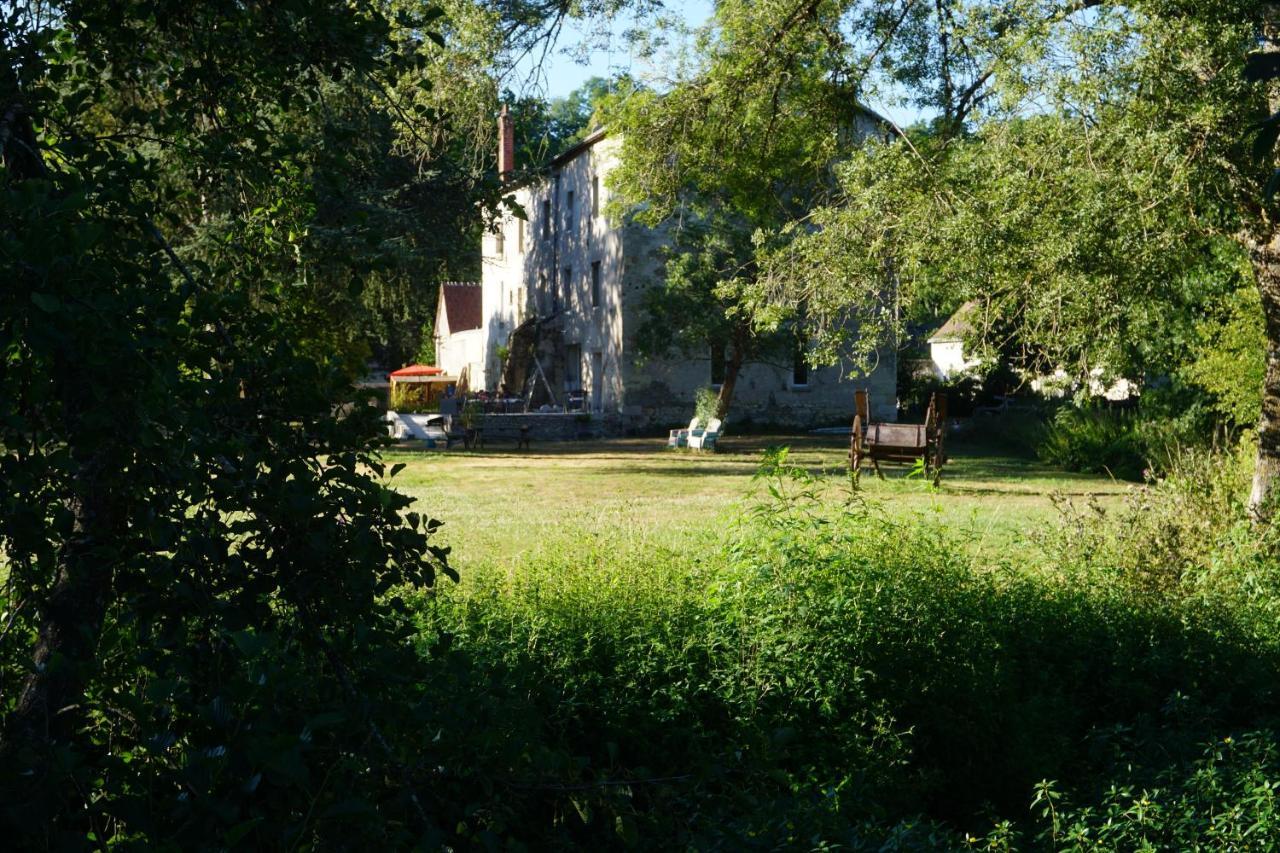 Le Moulin De Moquesouris - Chambres D'Hotes Et Table D'Hote Nazelles-Negron Bagian luar foto