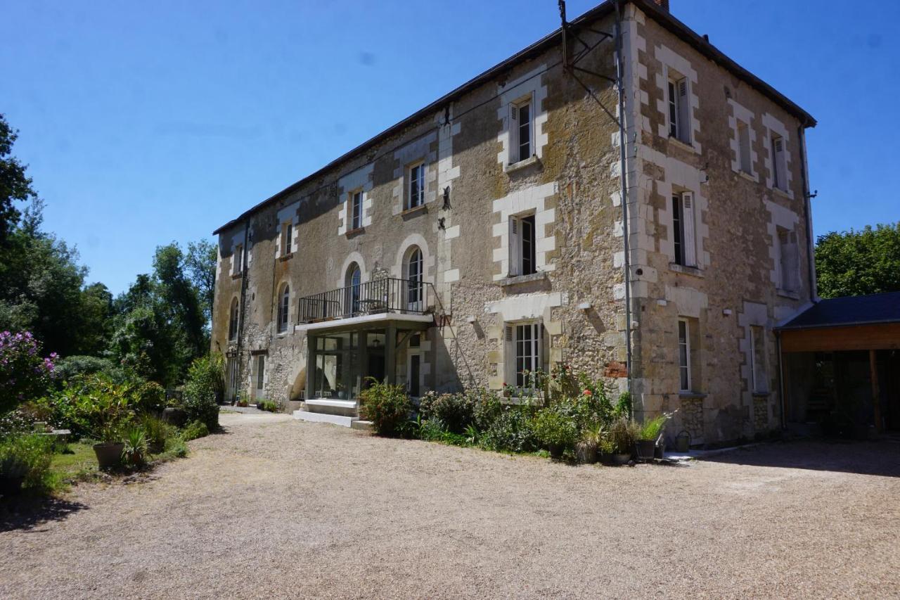 Le Moulin De Moquesouris - Chambres D'Hotes Et Table D'Hote Nazelles-Negron Bagian luar foto